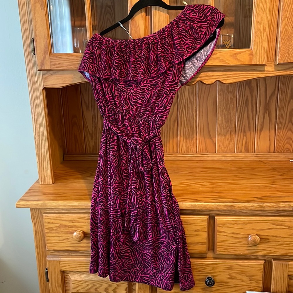 a.n.a dress size large pink and black. NWT